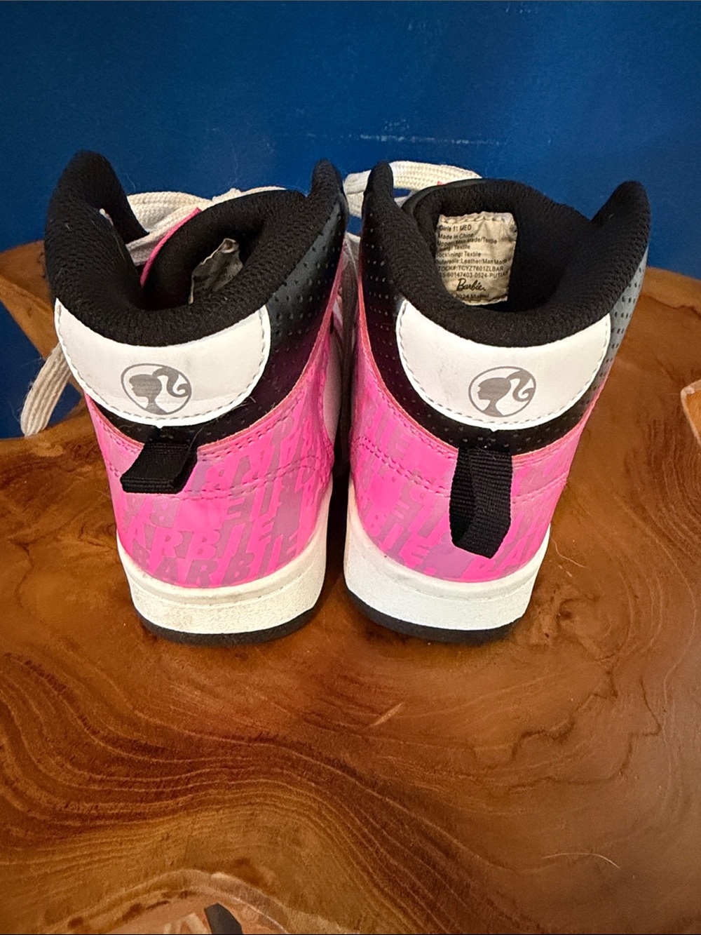 Girls Barbie Mattel High-Top Sneakers in Pink & White Size 11 - Picture 3 of 6
